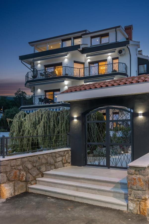 Villa Adriatic, Apartment Enio With Swimming Pool, Panoramic Sew View, Free Parking Ičići Exterior foto
