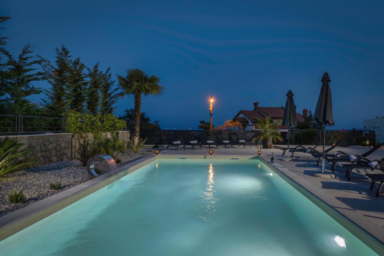 Villa Adriatic, Apartment Enio With Swimming Pool, Panoramic Sew View, Free Parking Ičići Exterior foto